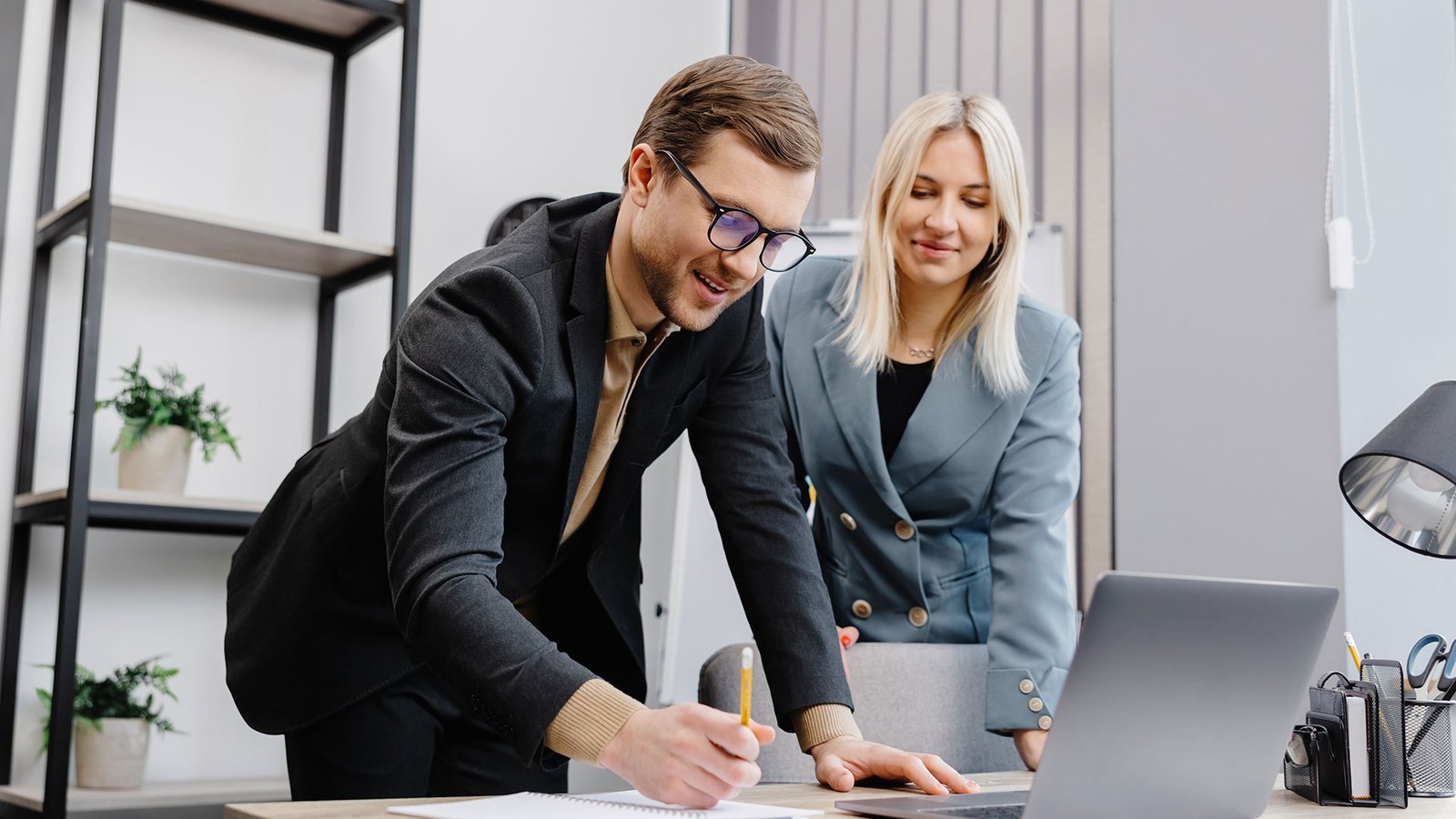 Customer & Technical Support